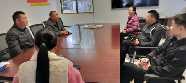 赤壁市档案馆开展“四下基层”活